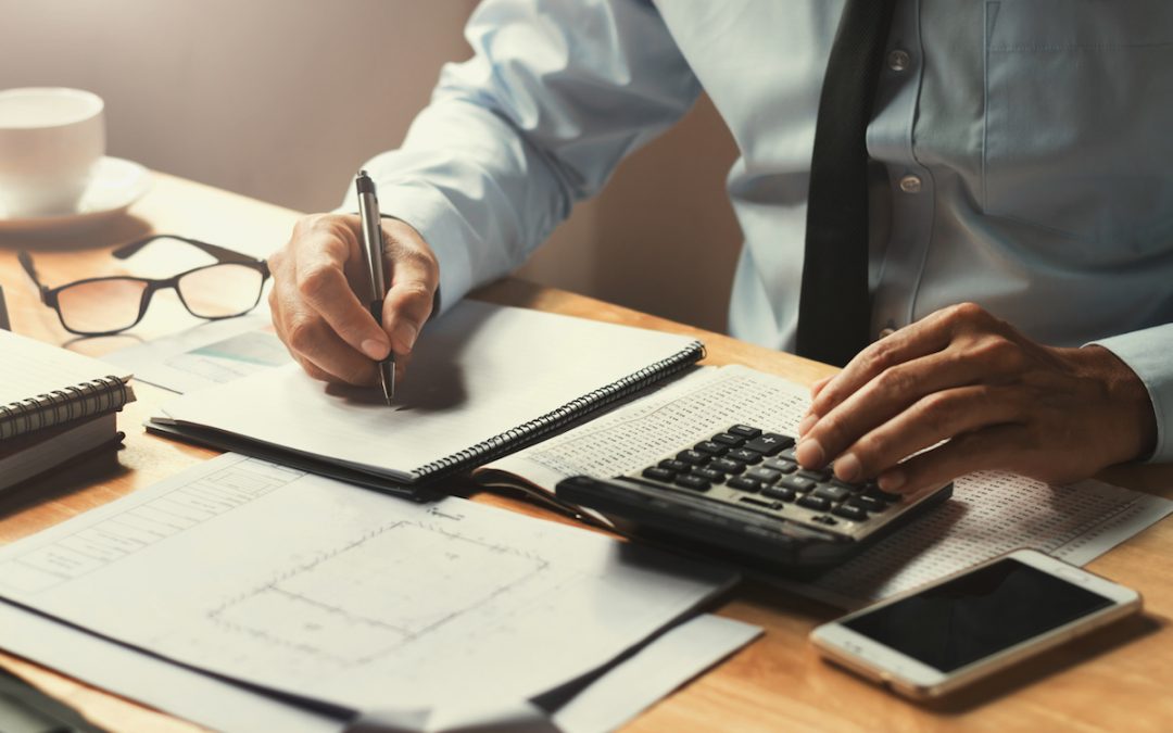 Entenda em nosso post o significado de Payback, como calcular o retorno do seu investimento e por que essa ferramenta é tão importante para os investidores.